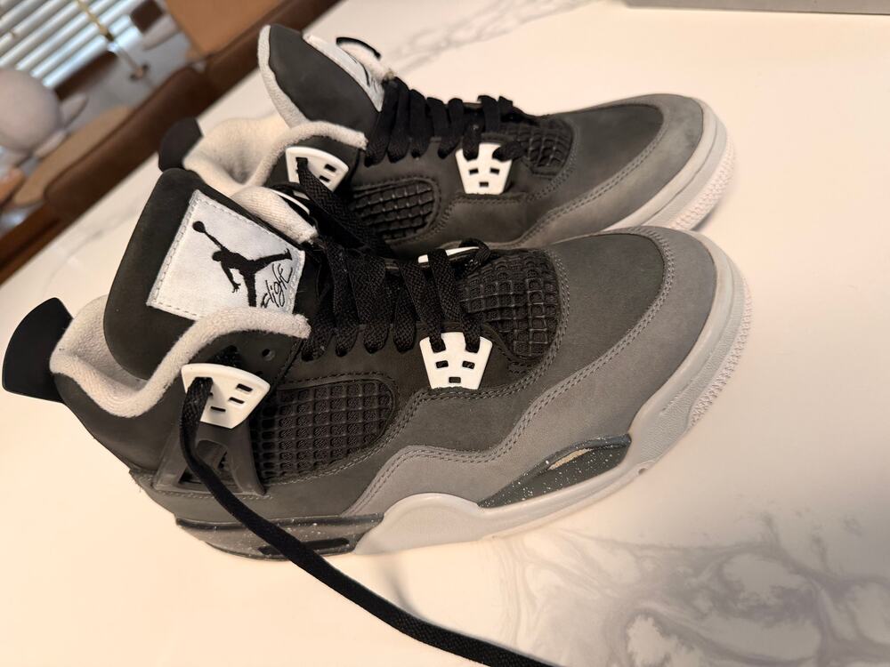 Nike Air Jordan 4 Retro Fear (2024) GS FQ8213-002 Size 6Y Gray Black Used